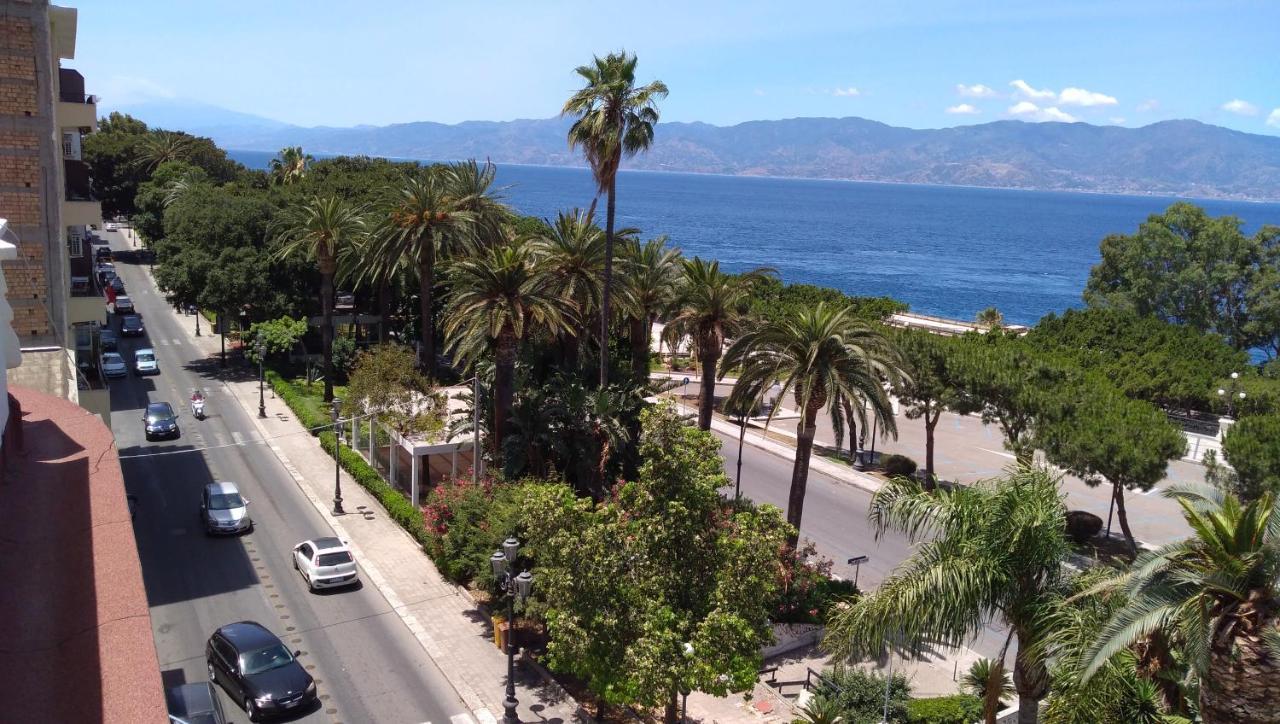 La Casa Di Aurora Villa Reggio Calabria Exterior photo